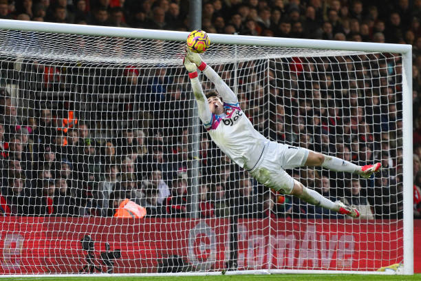 众人物的担 众人物的担