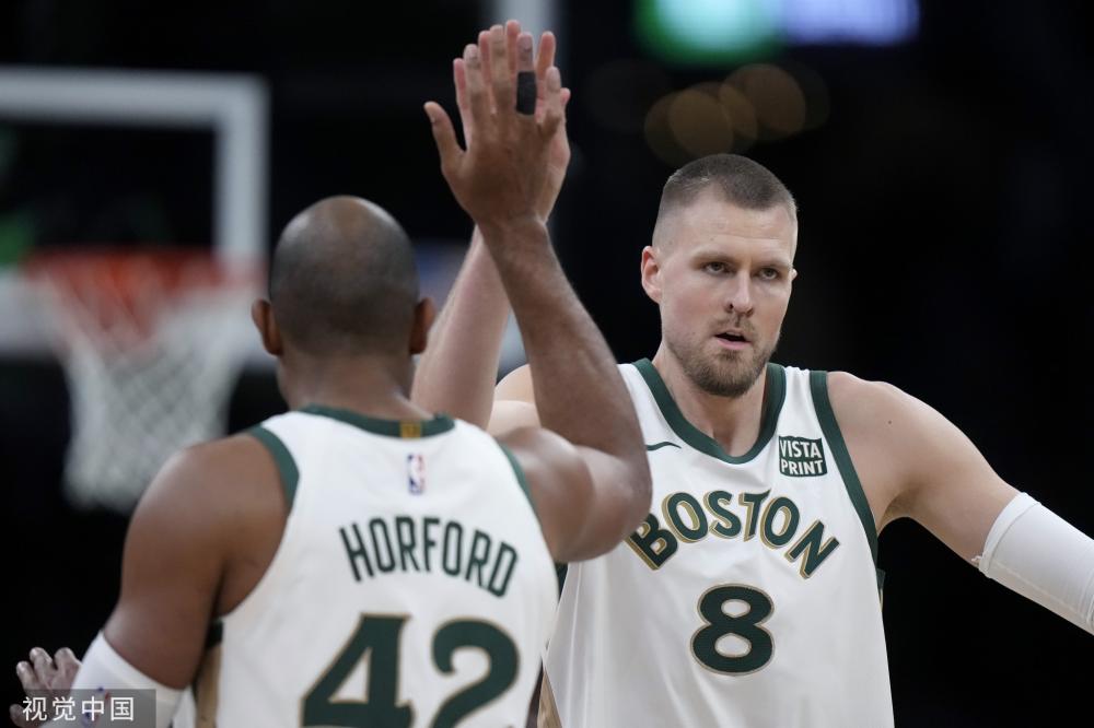 迫使人们去 迫使人们去